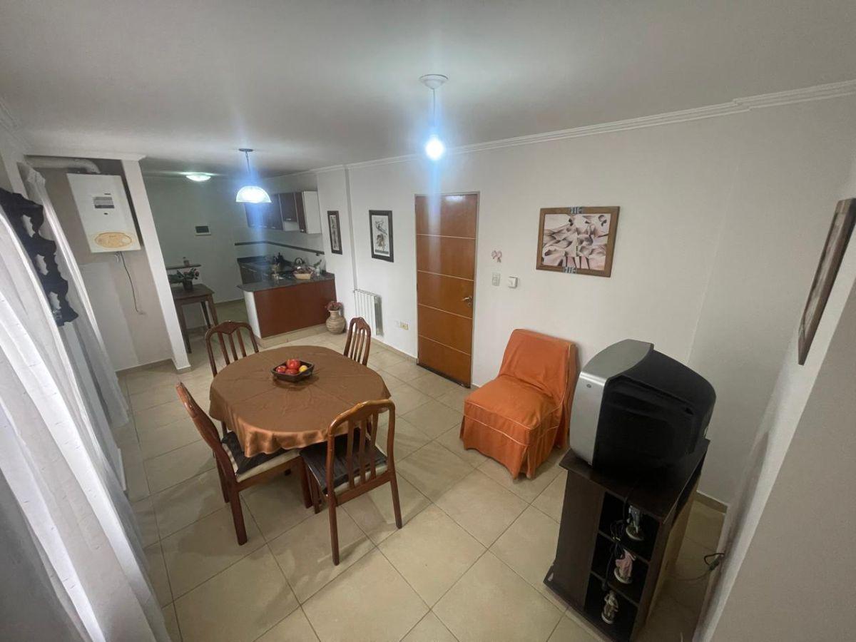 Foto de Alquiler Departamento Un Dormitorio Amoblado - Barrio General Paz -, imagen 1