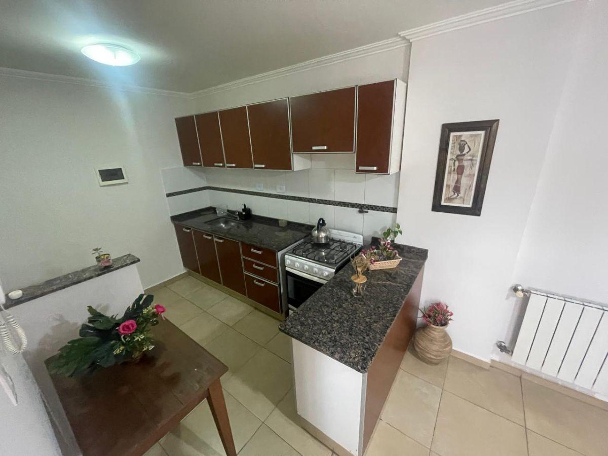 Foto de Alquiler Departamento Un Dormitorio Amoblado - Barrio General Paz -, imagen 3