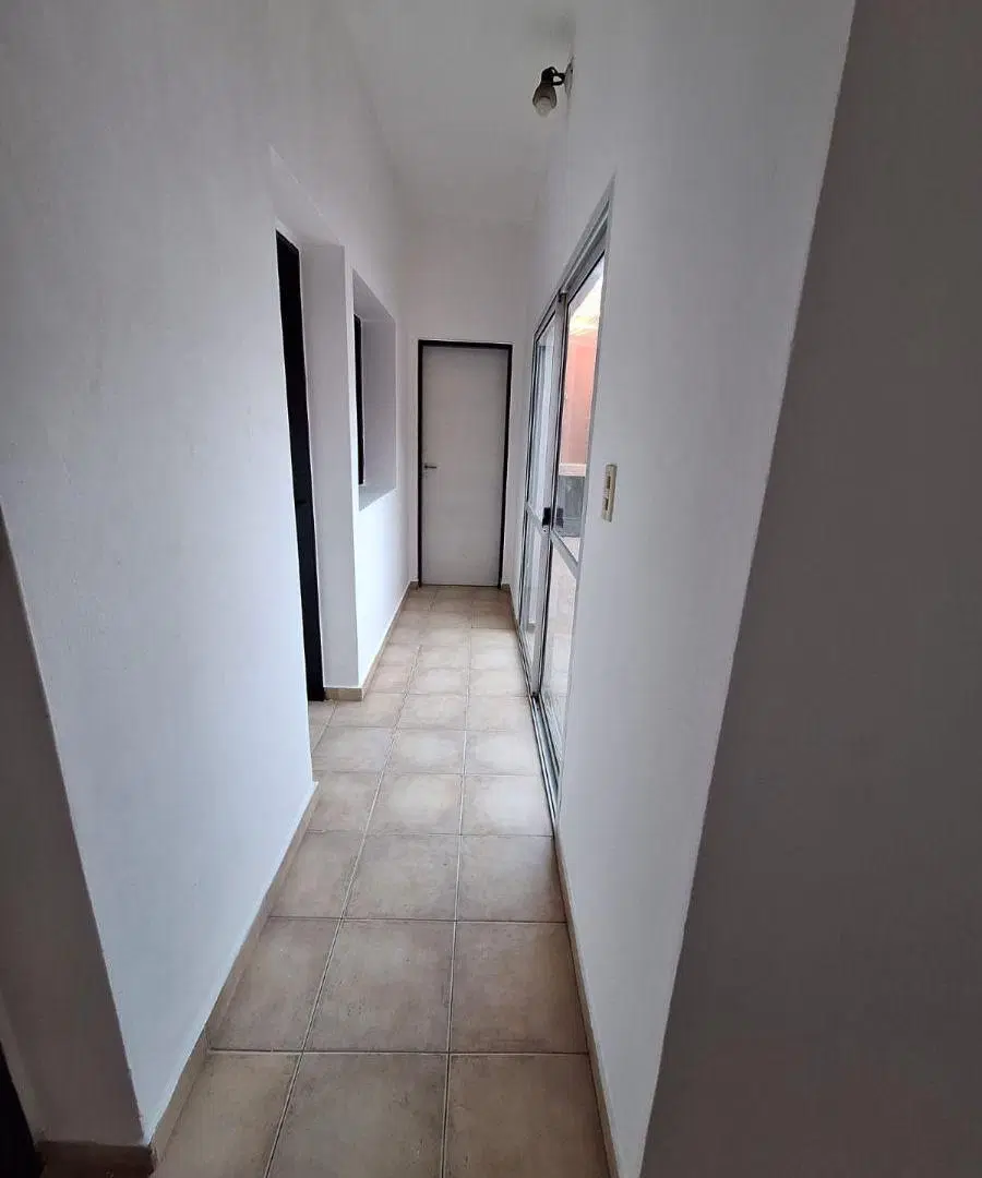 Alquiler casa tres dormitorios barrio Jardín 2