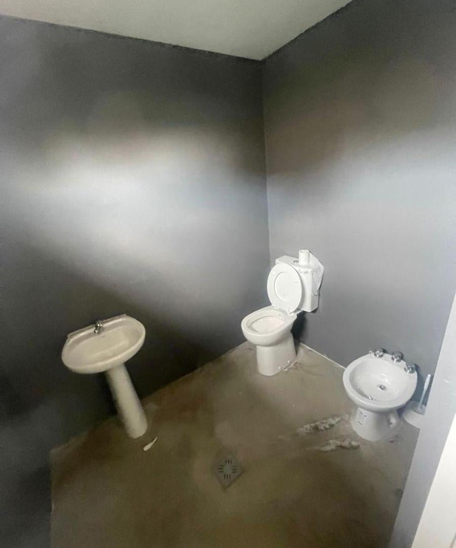 Foto de Alquiler Local Comercial - Zona Sur -, imagen 3