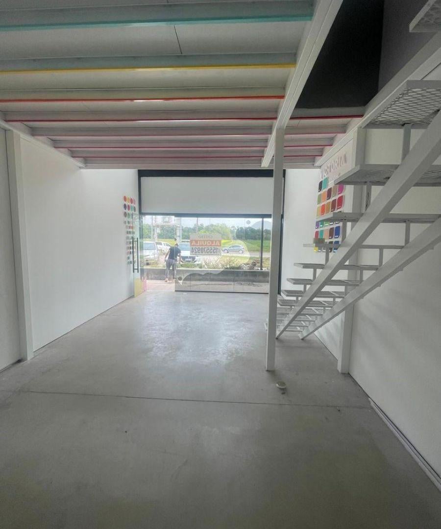 Foto de Alquiler Local Comercial - Zona Sur -, imagen 5