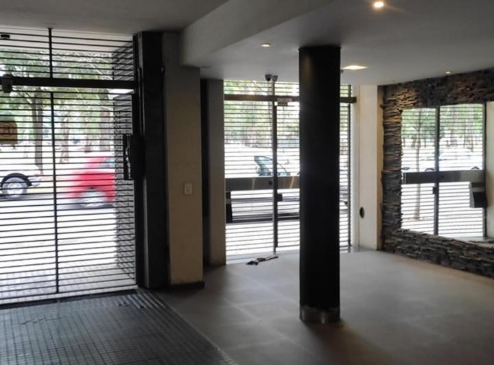 Hermoso Departamento frente parque Independencia 5