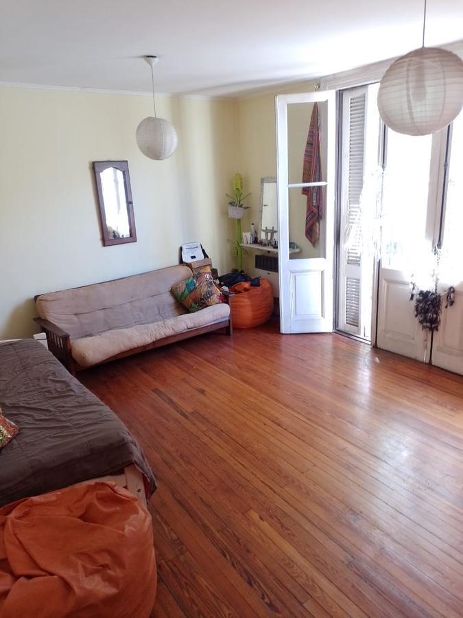 PH 4 AMBIENTES CON DEPENDENCIA CON TERRAZA PROPIA Y PARRILLA EN BARRACAS VENTA