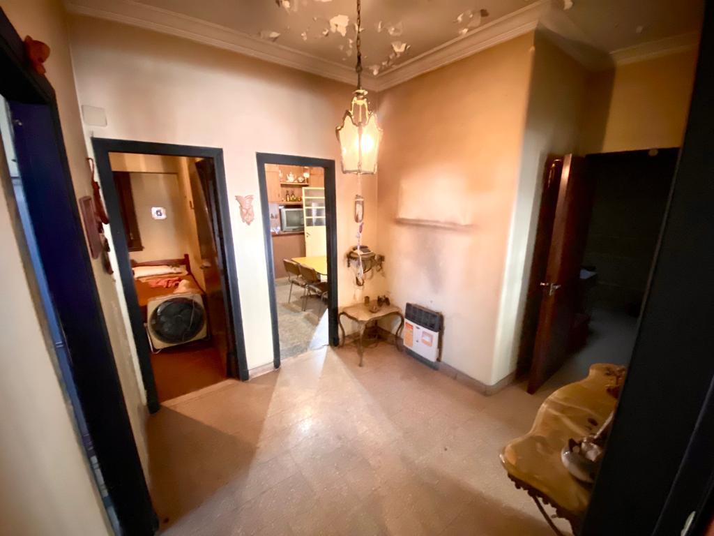 Venta en Block de Dos Phs con Cochera Terraza y Jardín Oportunidad 4