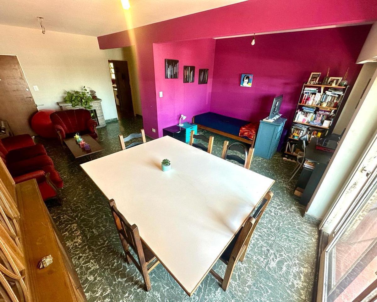 Departamento 4 Ambientes con Dependencia y Dos Cocheras en Barracas Venta 3