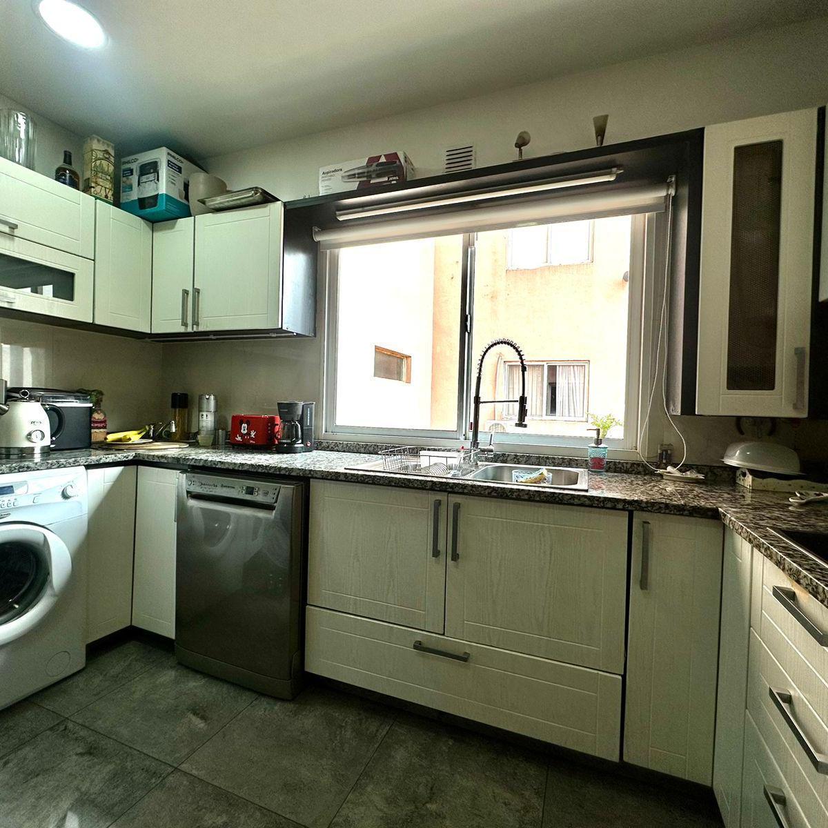 Departamento 4 Ambientes con Dos Cocheras en Barracas Venta 2