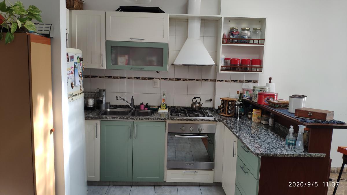 PH en Duplex 5 Ambientes con Balcon Patio y Terraza en Barracas Venta 2