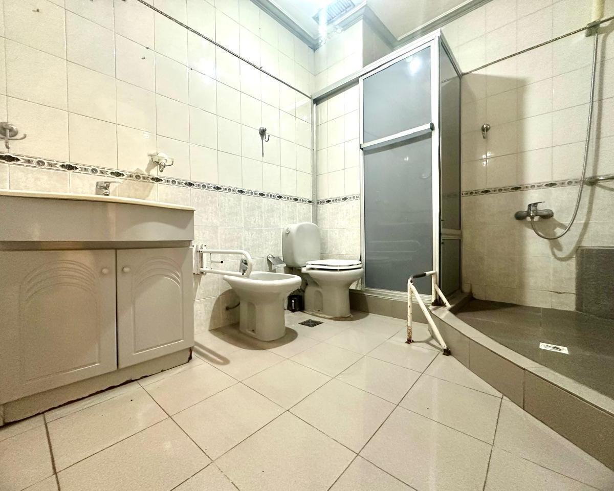 Casa 4 Ambientes con Escritorio Patio y Terraza con Parrilla en Barracas Venta 5
