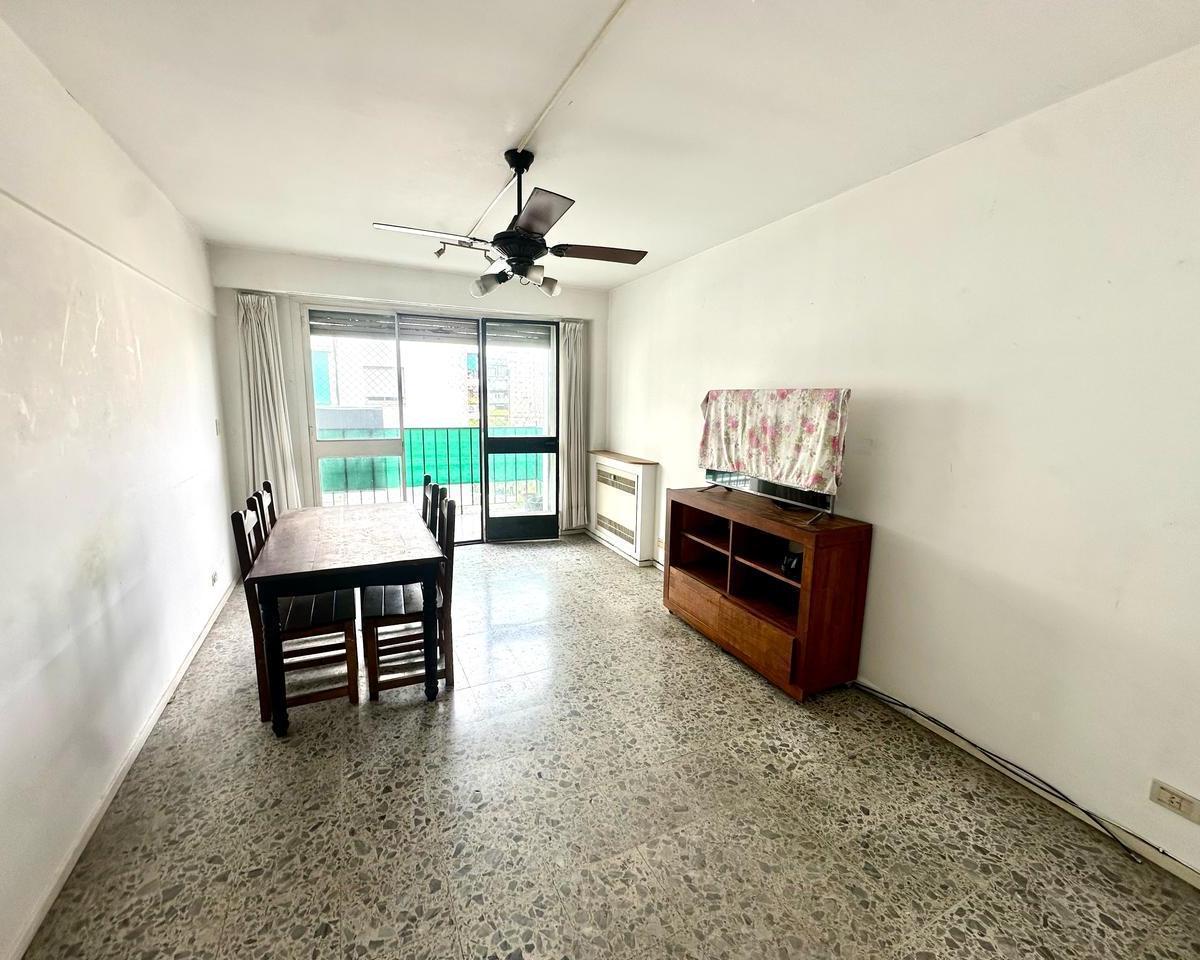 Departamento 3 Ambientes con Balcon Corrido Al Frente en Barracas Venta 4