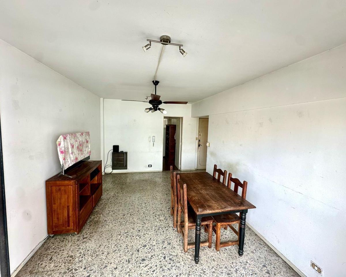Departamento 3 Ambientes con Balcon Corrido Al Frente en Barracas Venta 2