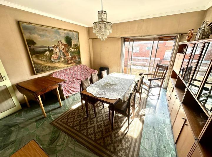 Foto de CASA 5 AMBIENTES SOBRE LOTE PROPIO Y LOCAL EN BARRACAS VENTA, imagen 4