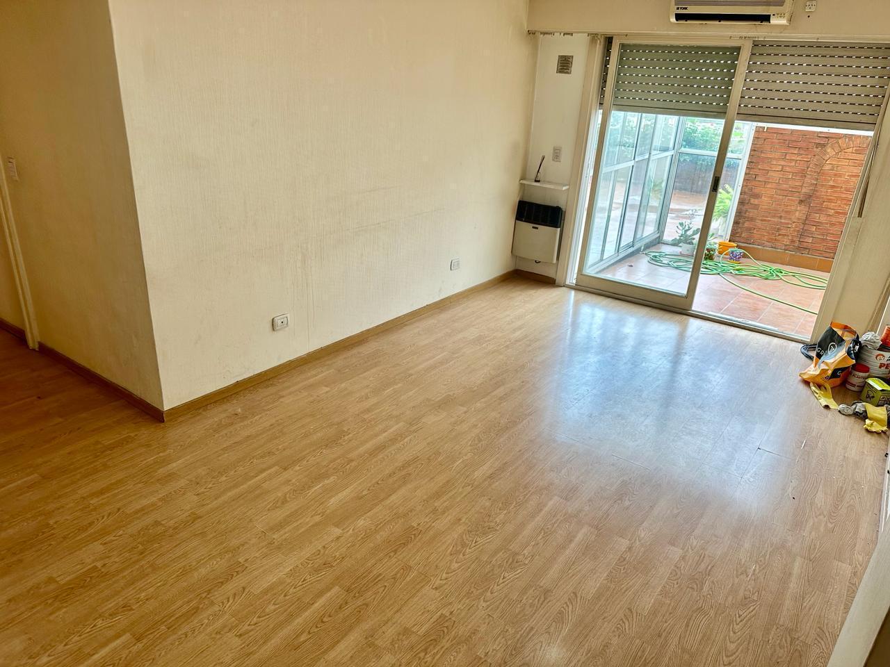 DEPARTAMENTO 3 AMBIENTES CON PATIO EN BARRACAS ALQUILER