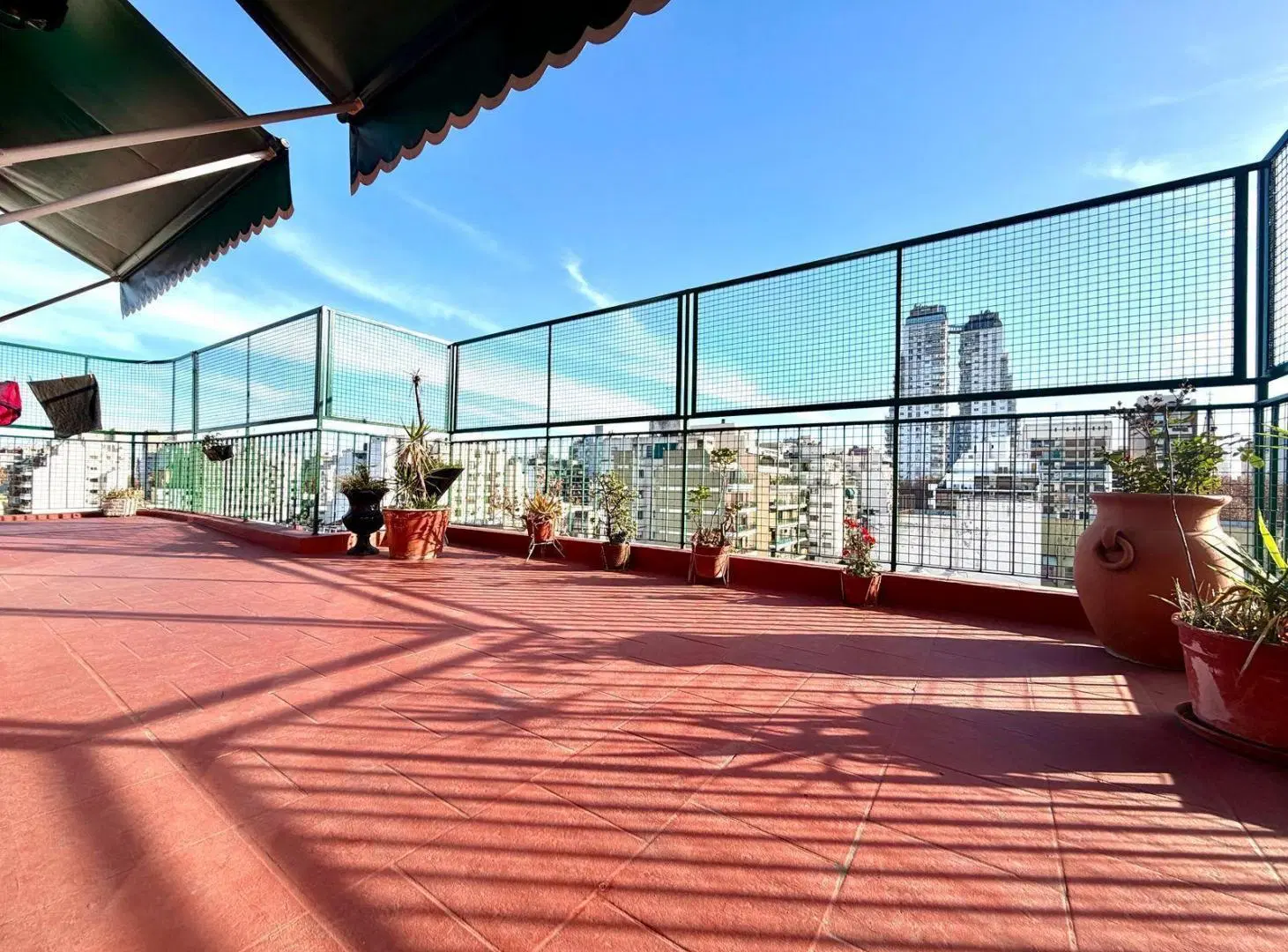 DEPARTAMENTO 3 AMBIENTES C / GRAN BALCON TERRAZA EN BARRACAS VENTA 5