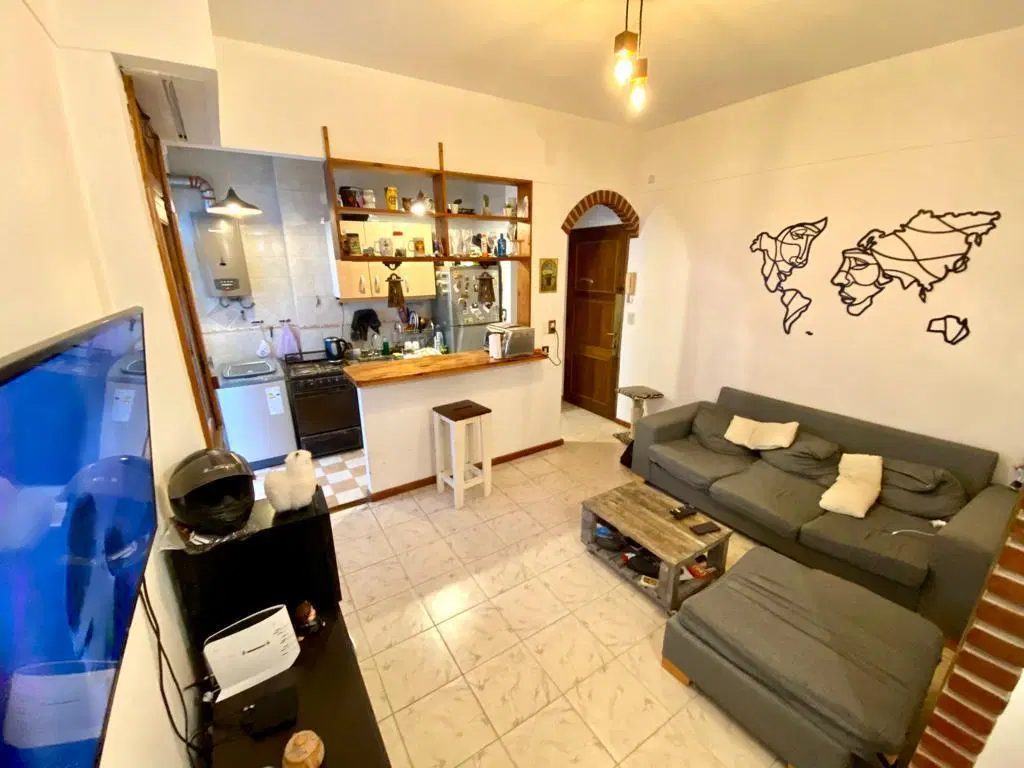 DEPARTAMENTO TIPO CASA CON PATIO 2 AMBIENTES EN BARRACAS VENTA 2