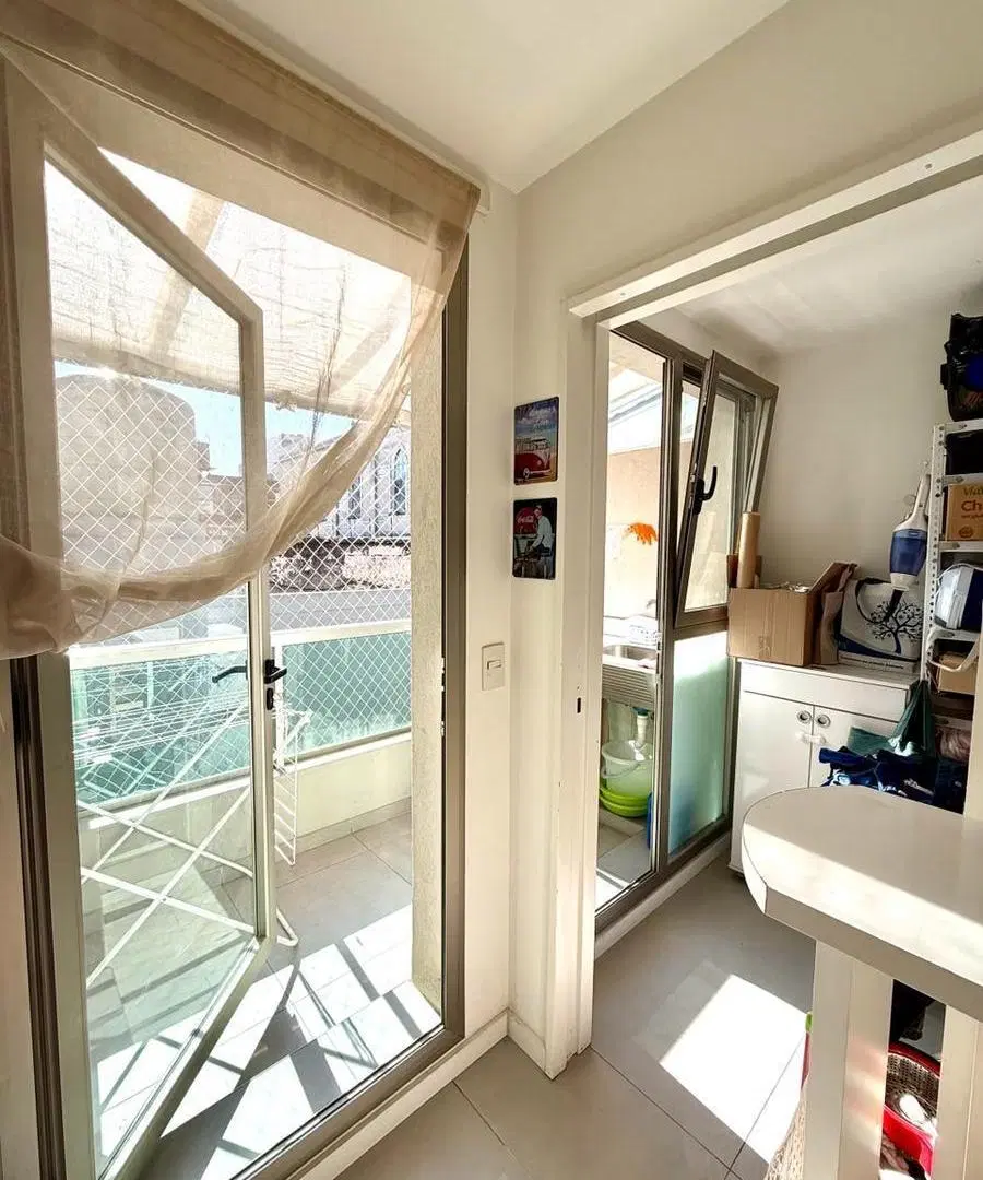 DEPARTAMENTO 4 AMBIENTES C / DEPENDENCIA EN BARRACAS VENTA 4