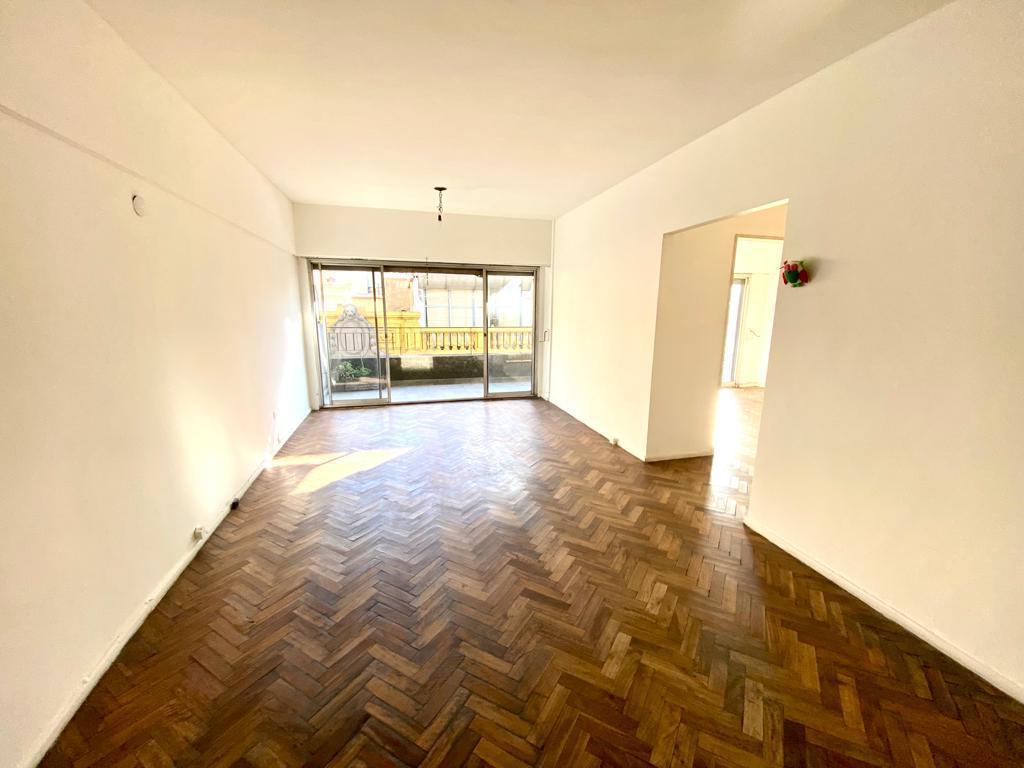 Foto de DEPARTAMENTO 3 AMBIENTES CON BALCON TERRAZA EN SAN TELMO VENTA, imagen 2