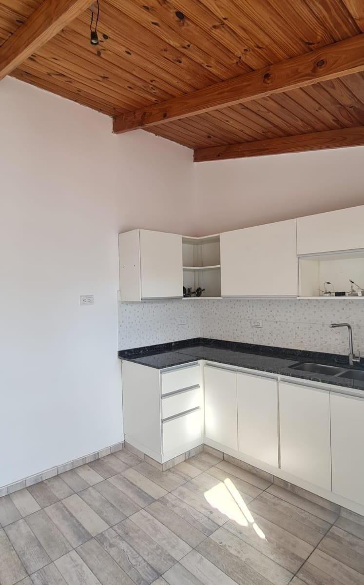 CASA DE 2 DORMITORIOS