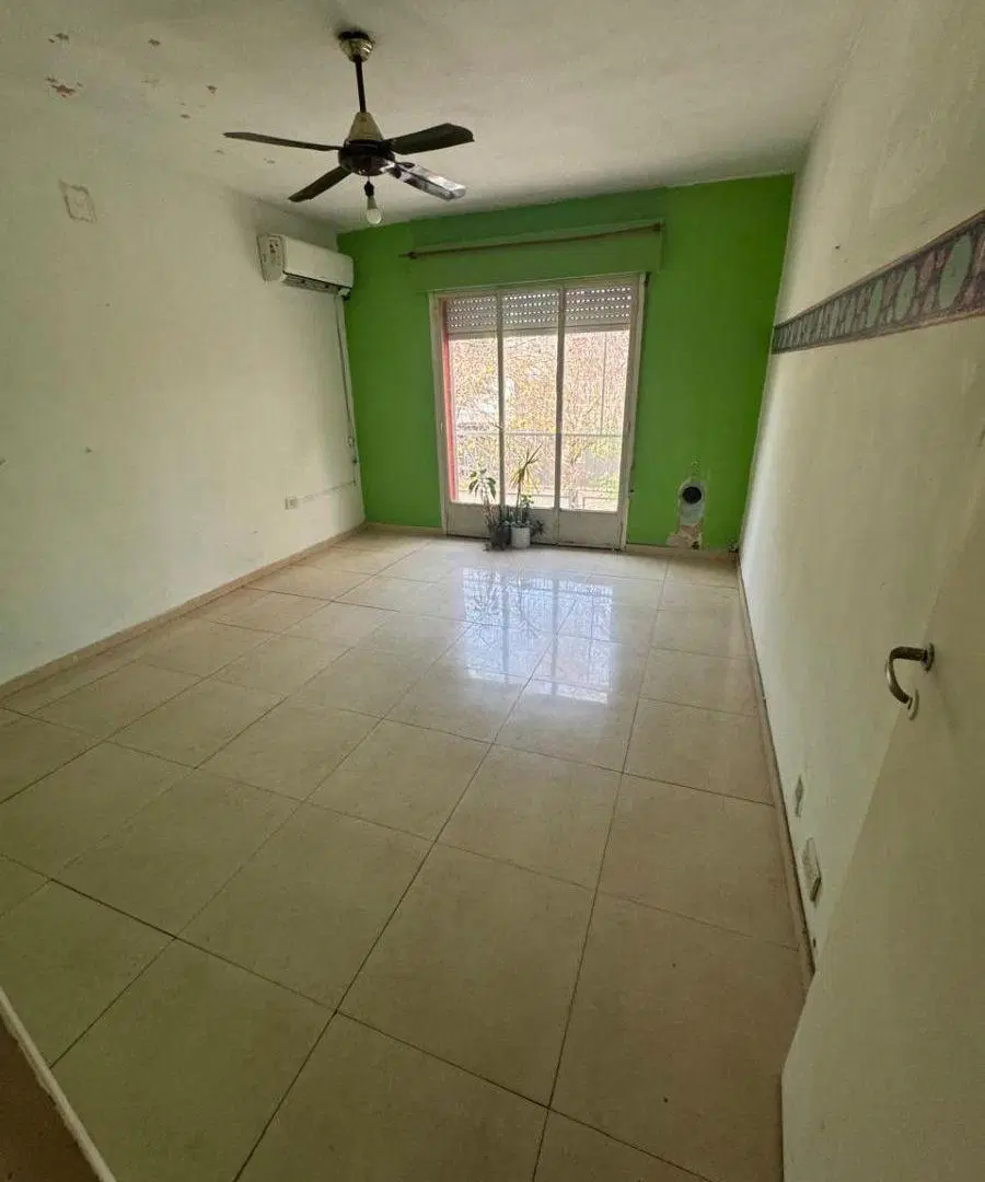 CASA EN PLANTA ALTA UNICA GUTEMBERG 546 5