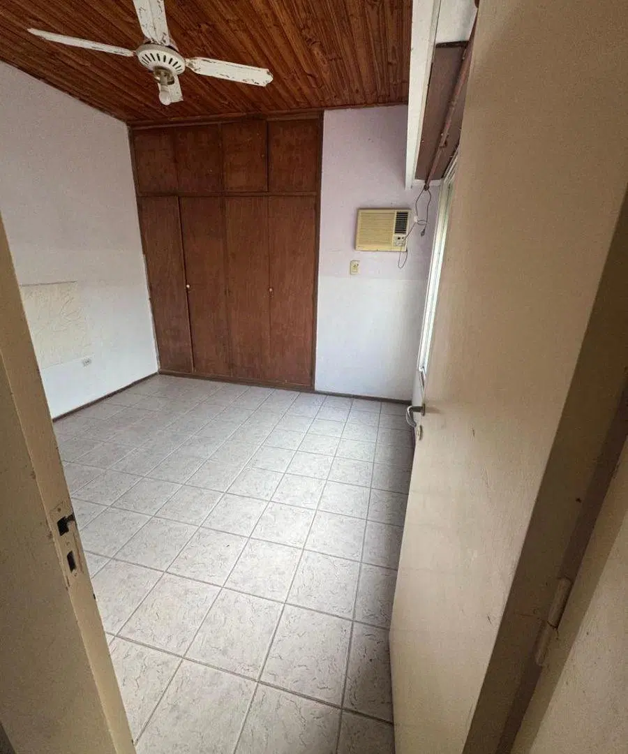 CASA EN PLANTA ALTA UNICA GUTEMBERG 546 1