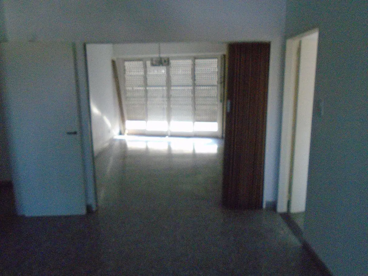 Departamento de 45 m² con 2 dormitorios en alquiler en Luis Agote 5