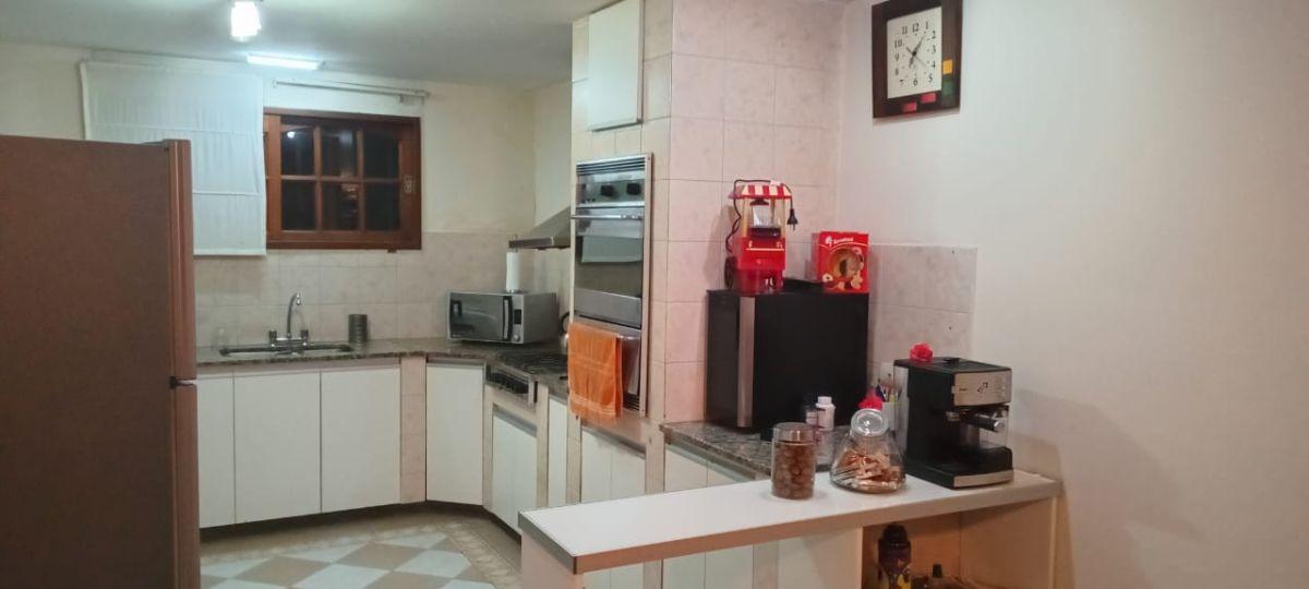 Foto de Casa de 372 m² con 3 dormitorios en venta en Echesortu, imagen 3