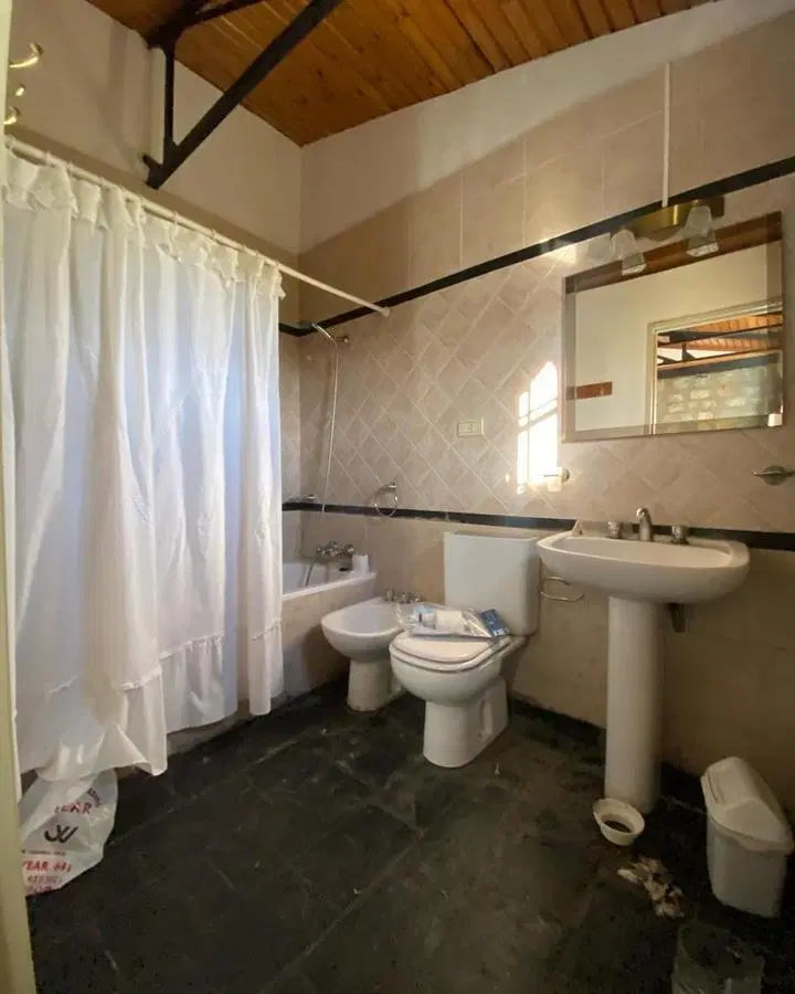 VENTA CASA TRES DORM DETRAS BARRIO CAÑITAS 2