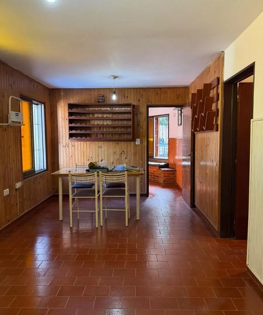 VENDO CASA ESQUINA CON GRAN POTENCIAL - ALTAMIRA 2