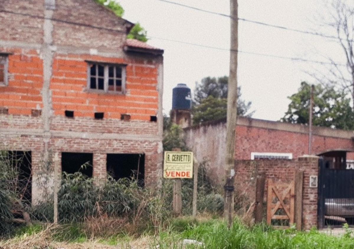 LOTE 350 m2 CONSTRUCCION DUPLEX OPORTUNIDAD INVERSOR LA REJA