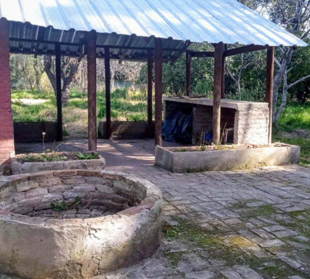 La Reja Muy buena ubicación Chalet Quinta lote 1200 m2