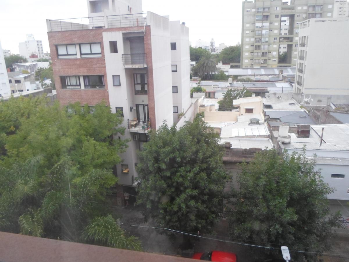 Departamento Al Frente Amoblado en Excelente Estadp 4