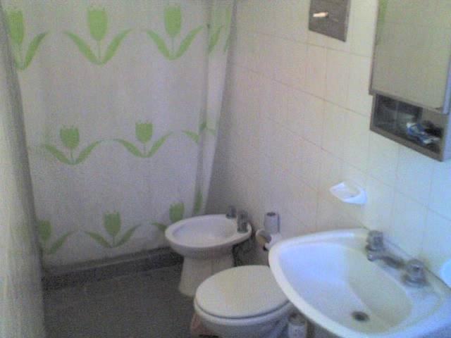 Foto de CASA EN BUEN ESTADO - APTA BANCO - CON QUINCHO CUBIERTO, imagen 4