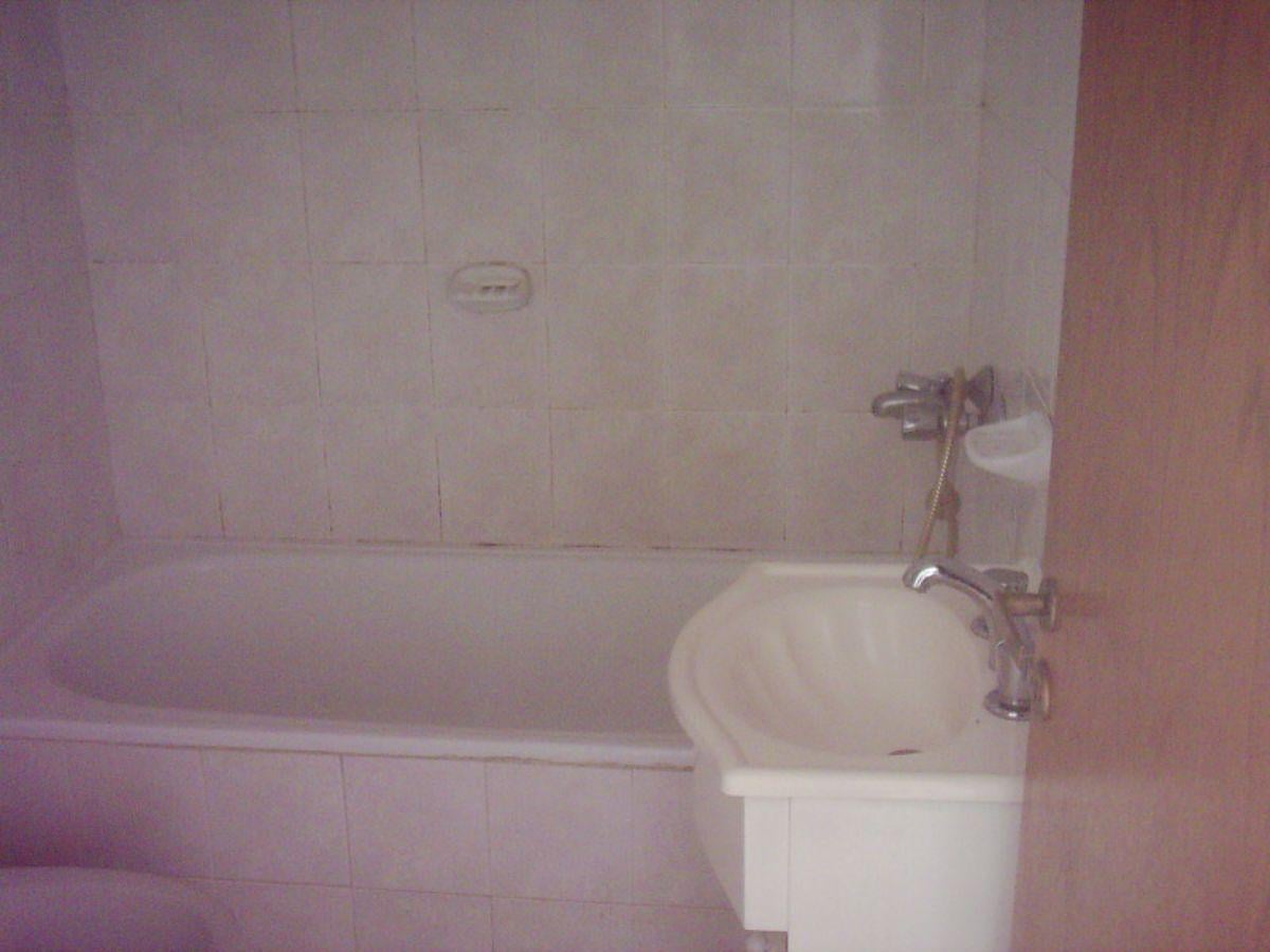 Foto de SEMIPISO FRENTE CON COCHERA -, imagen 2