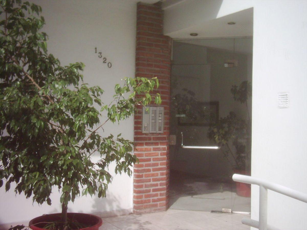 Foto de SEMIPISO FRENTE CON COCHERA -, imagen 5