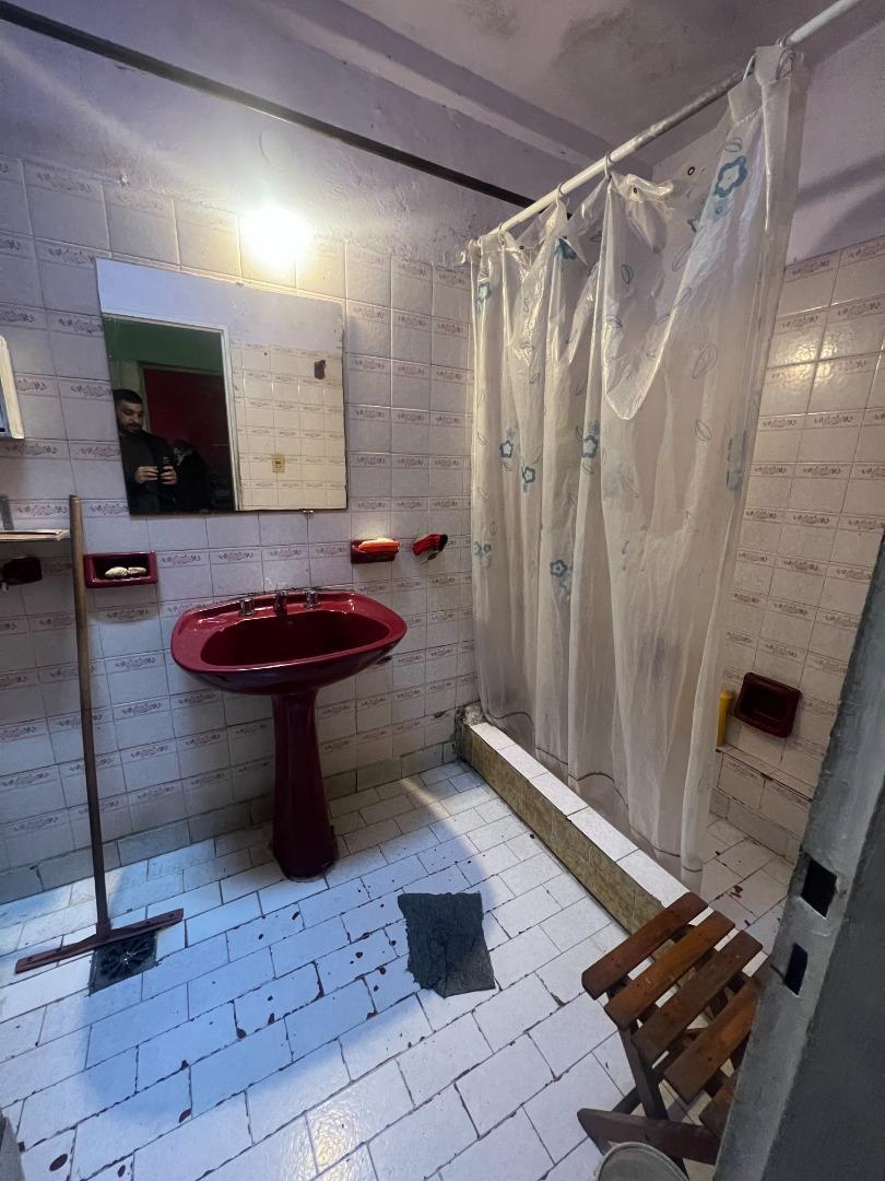 Foto de CASA EN LOTE PROPIO (SE ACEPTA PERMUTA EN PARTE DE PAGO), imagen 2