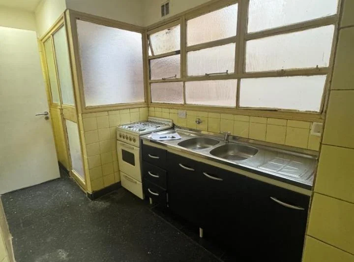 DEPARTAMENTO DE 4 AMBIENTES CON PATIO 3