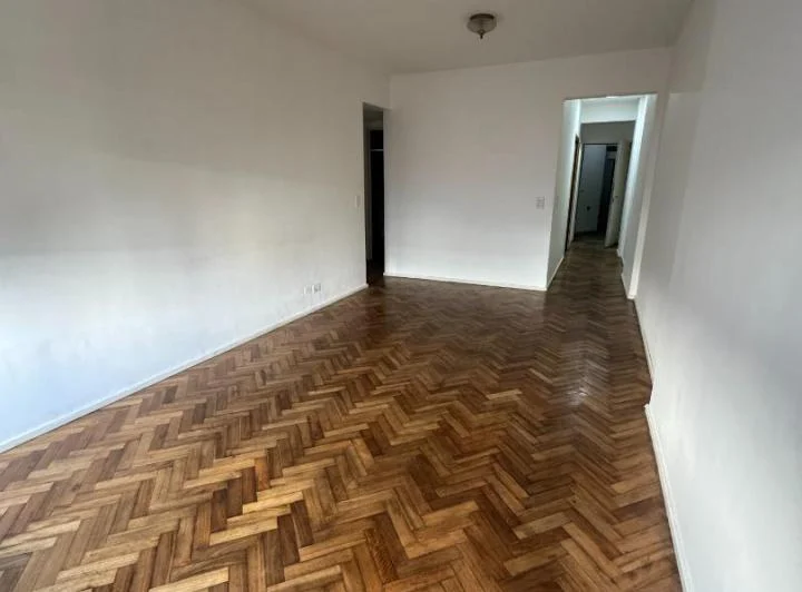 DEPARTAMENTO DE 4 AMBIENTES CON PATIO 4