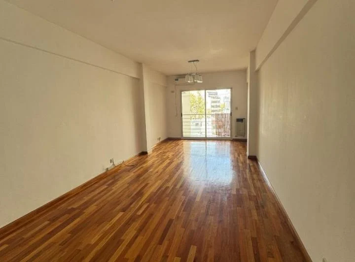 DEPARTAMENTO DE 2 AMBIENTES CON BALCON 1