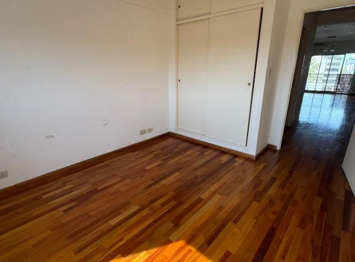 DEPARTAMENTO DE 2 AMBIENTES CON BALCON 5