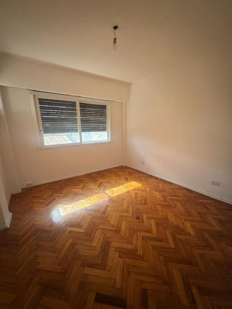 DEPARTAMENTO 4 AMBIENTES CON ESCRITORIO 3