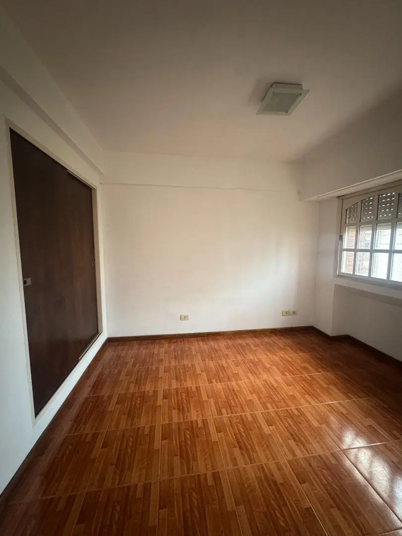 DEPARTAMENTO CON BALCON Y TERRAZA PROPIA 3