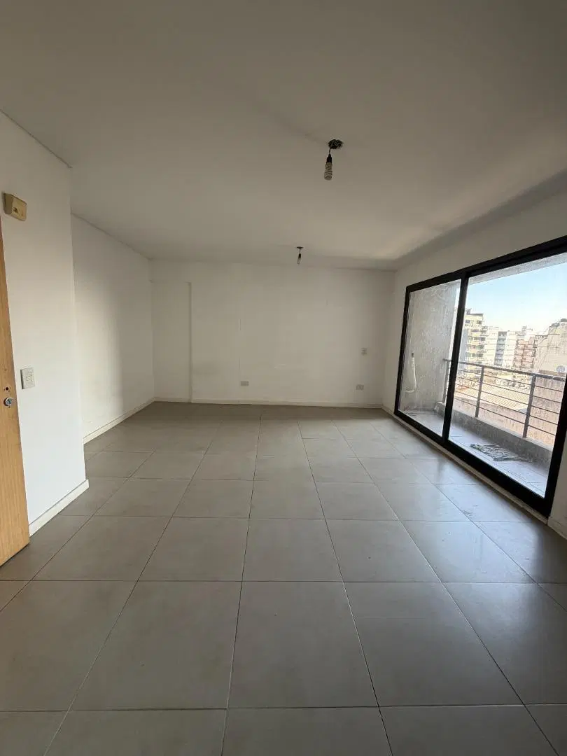 DEPARTAMENTO CON BALCON 1
