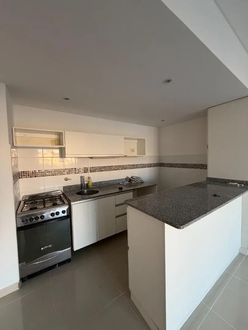 DEPARTAMENTO CON BALCON 5