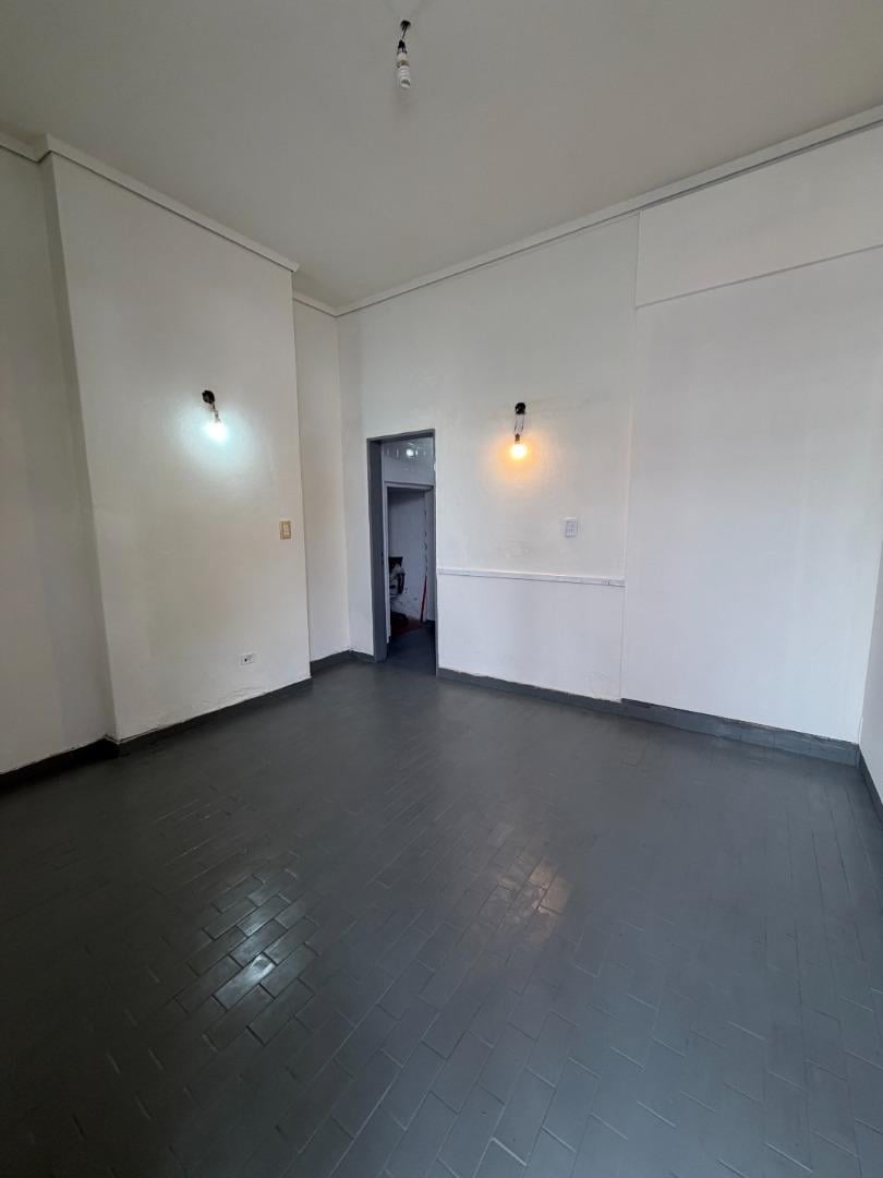 Foto de LOCAL SIN EXPENSAS (APTO VIVIENDA), imagen 1
