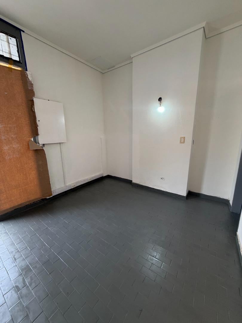 Foto de LOCAL SIN EXPENSAS (APTO VIVIENDA), imagen 2