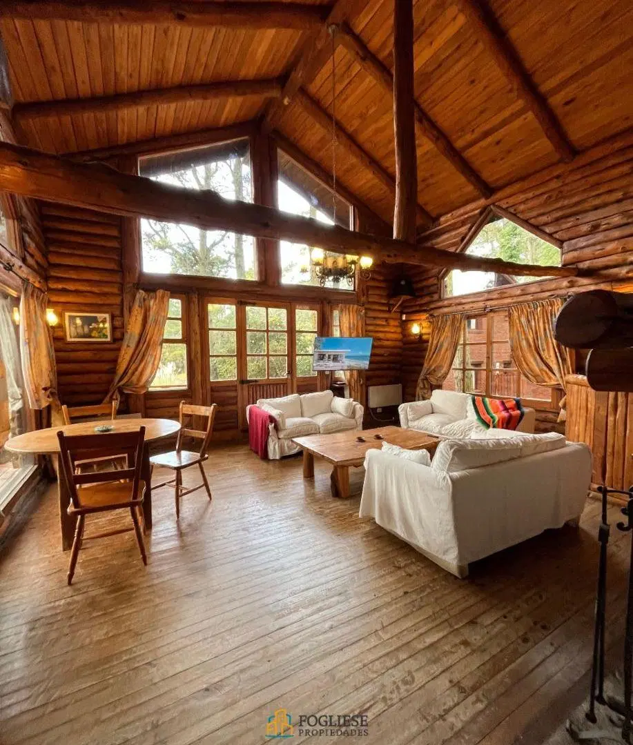 Cabaña en venta + anexo Depto 2 ambientes en Mar de las Pampas 3