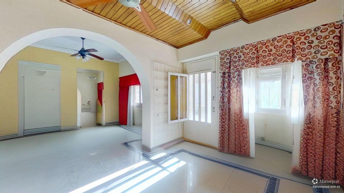 Foto de PH 3 Ambientes c/Patio en venta en Monte Castro, imagen 2