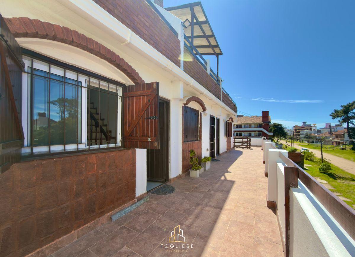 Foto de Departamento en venta c/ cochera en Zona Sur, imagen 2