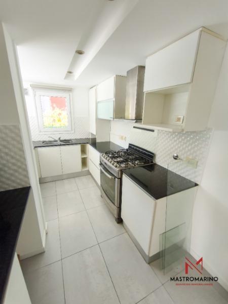 Foto de DEPARTAMENTO DE 3 AMBIENTES CON COCHERA EN LA PERLA, imagen 3