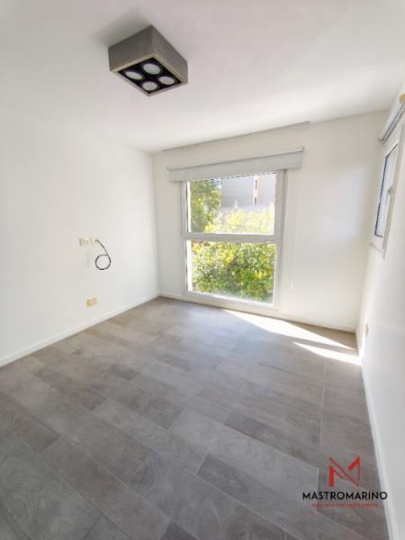 Foto de DEPARTAMENTO DE 3 AMBIENTES CON COCHERA EN LA PERLA, imagen 5