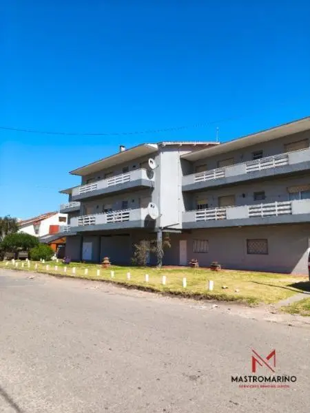 DEPARTAMENTO 3 AMBIENTES CON BALCON AL FRENTE EN BARRIO ACANTILADOS 1